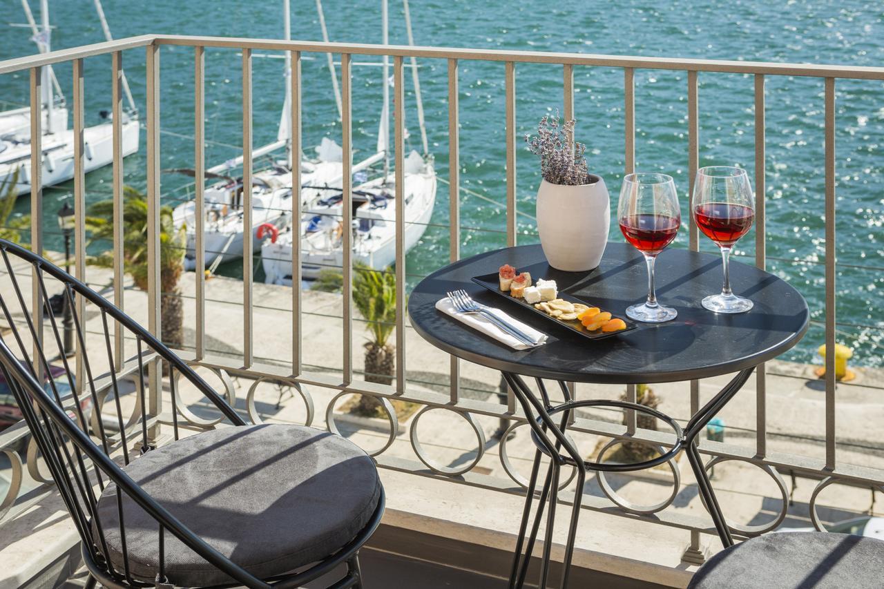 Argostoli Marina Suites Ngoại thất bức ảnh