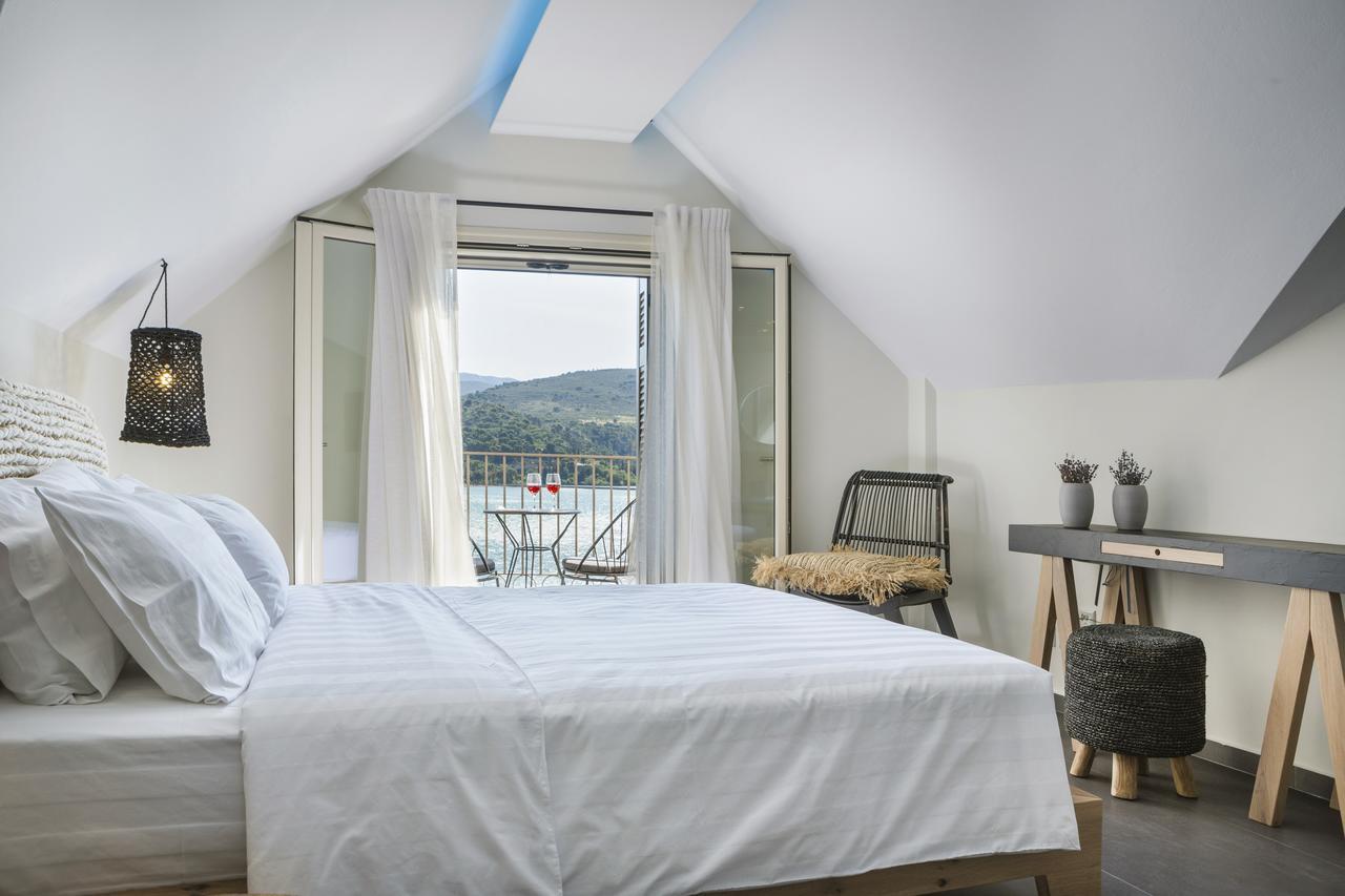 Argostoli Marina Suites Ngoại thất bức ảnh